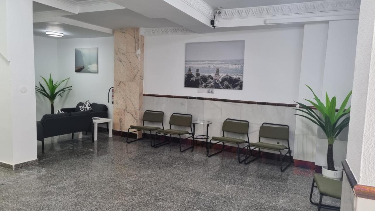 Hostal Nerjasol Bagian luar foto