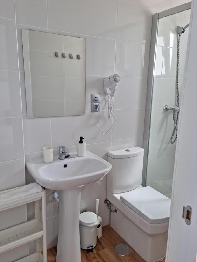 Hostal Nerjasol Bagian luar foto